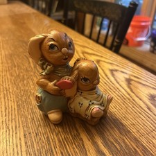 Vintage Pendelfin Studios Hand Painted Stone Craft England Dandy Rabbit T65