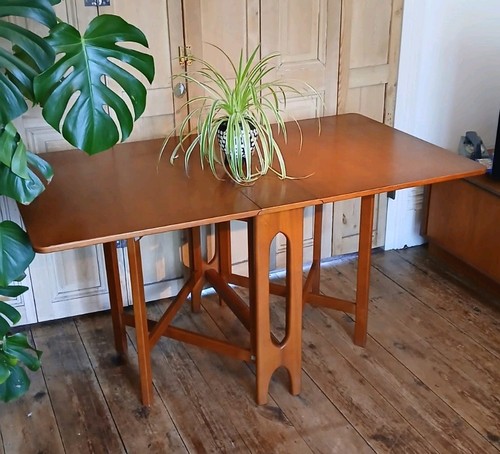 Mid century teak - mid,