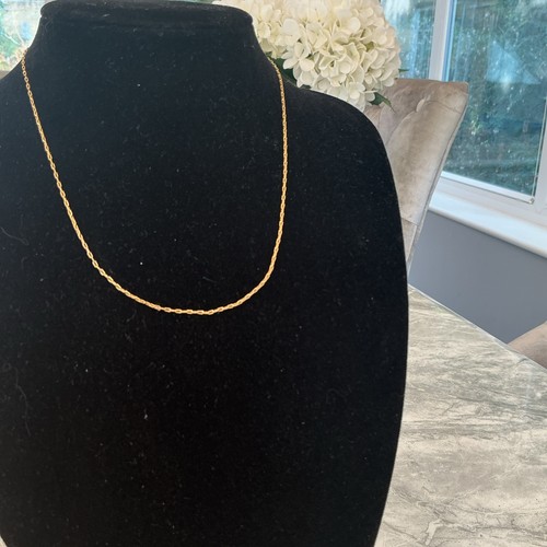 9ct gold chain - gold,