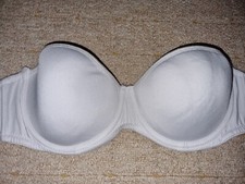 Gorgous white E-VIE strapless padded Underwired bra size 32B