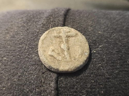 Post medieval lead token - post,