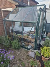 Green House 6x6 With Auto Vents