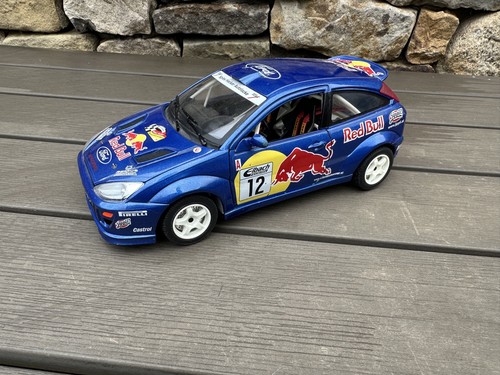 Burago diecast ford focus - diecast,