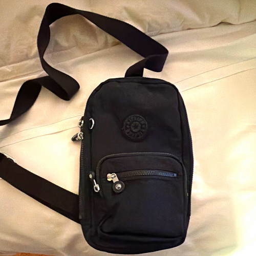 Kipling black small crossbody - black,