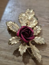 Vintage Gold Tone Brooch Pin