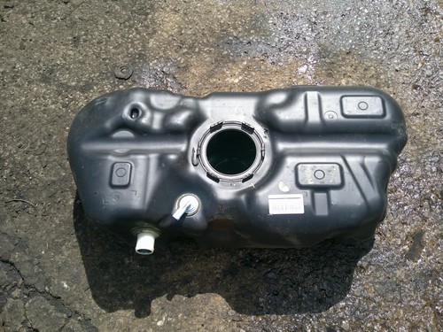 Nissan micra tec fuel - n-tec, tank