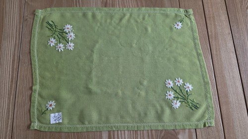 Vintage green embroidered - vintage,