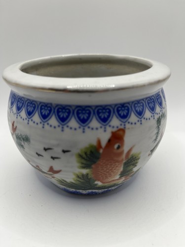 Vtg small chinese vase - small, koi