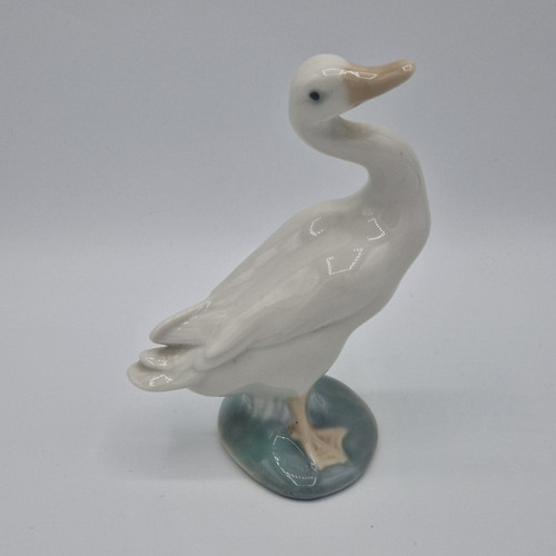 Lladro little duck figurine - little,