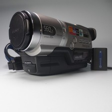 Sony Handycam CCD-TR748E