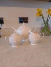 Wedge wood Windsor Teapot