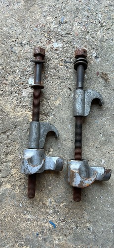 Car coil spring clamps - car, x2