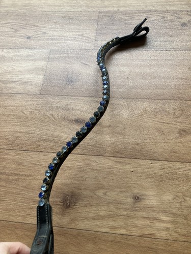 Black bling light blue dark