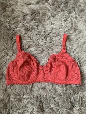Triumph Amourette Gorgeous coral pink flowered  Look Underwired Bra 36c