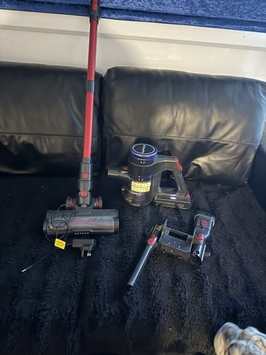 Nearly new vacuum - new,