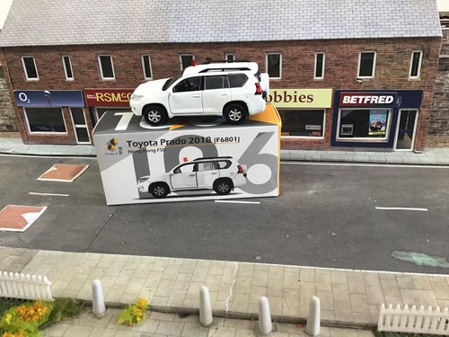 Scale toyota prado 2018 - toyota,