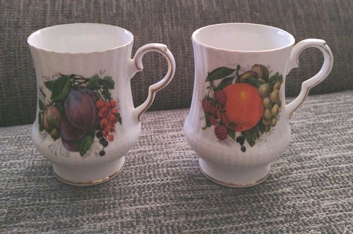 Pair vintage royal - royal, windsor