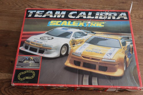 Scalextric team calibra set - team,