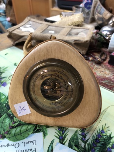 Retro small tabletop barometer - retro,