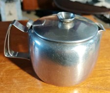 Vintage Old Hall 1.5 PT Teapot