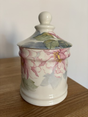 16cm tall hadida - tall,