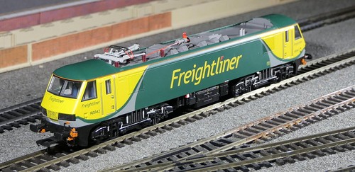 Bachmann 612 class 90 in - br,