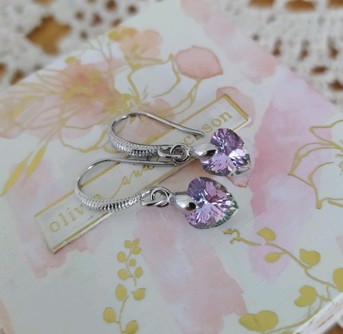 Unwanted gift aurora lavender
