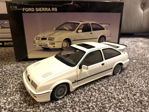 Autoart millennium ford - autoart, 1:18