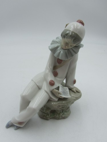 Nao boy dressed clown - nao,