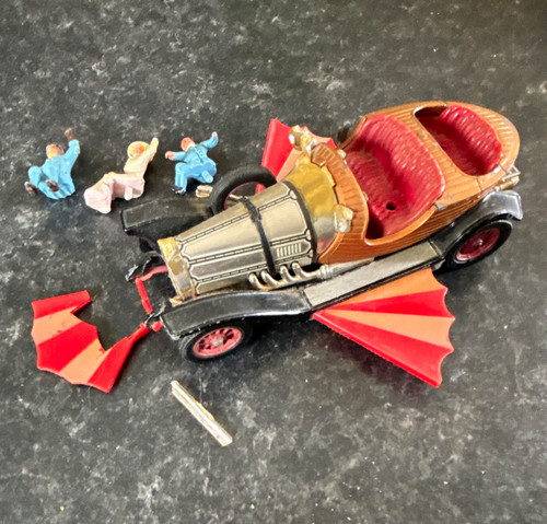 Corgi chitty bang - corgi,