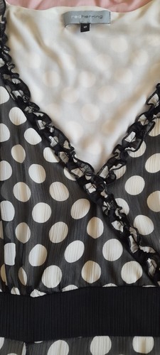 Black ivory spotted - &, spotty