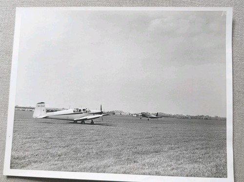 Large original 1950s aircraft - original,