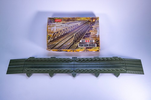 Vintage airfix pontoon bridge - vintage,