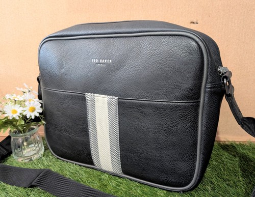 Ted baker london - london, laptop