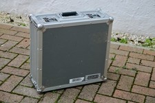 Pedaltrain Road Flight Case – Medium Pedalboard Size (empty case)