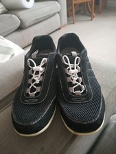 Black Unisex Size 8 Hardly