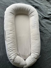 Sleepyhead Deluxe Plus Pod 0-8 Months with grey cover