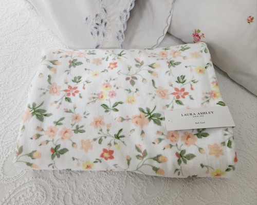 Nwt laura ashley shabby - nwt,