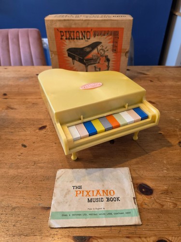Vintage pixiano toy piano - pixiano,