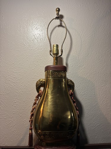 Vintage vase style brass - ,