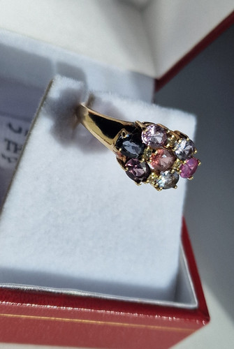 9ct yellow gold - yellow,
