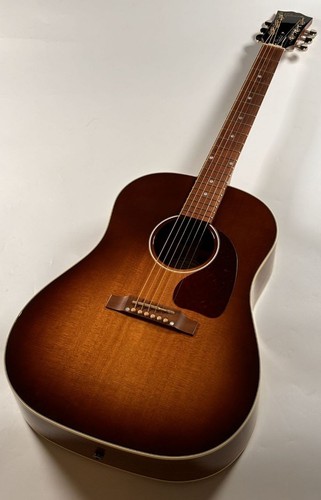 Gibson studio walnat - j-45,