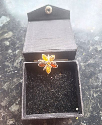 Flower cluster baltic - baltic, amber
