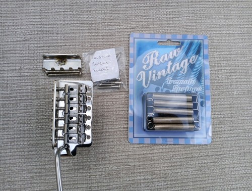 Fender wudtone raw vintage - /,