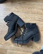 Women’s Black Chunky Heel