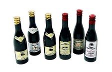 Dolls House 6 Wine Bottles Red & White Miniature Bar Pub Accessory