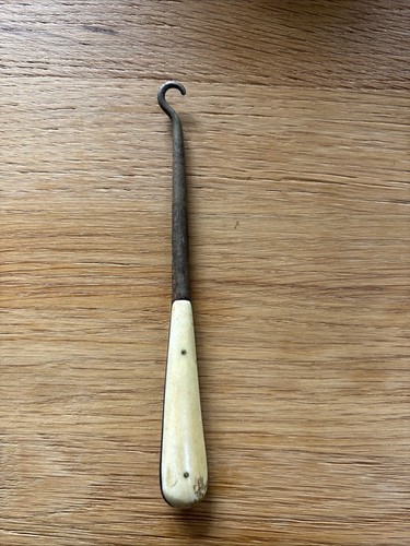Vintage button hooks metal - button,