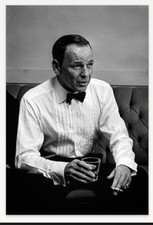 FRANK SINATRA BACK STAGE SANDS HOTEL RARE PHOTO 8 X 6 INCH + FREE FRAME MEMOR