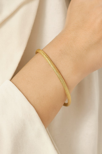 9ct yellow gold bangle closed - yellow,