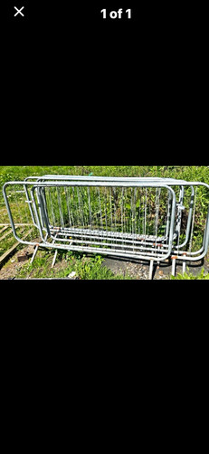Metal crowd control pedestrian - metal,